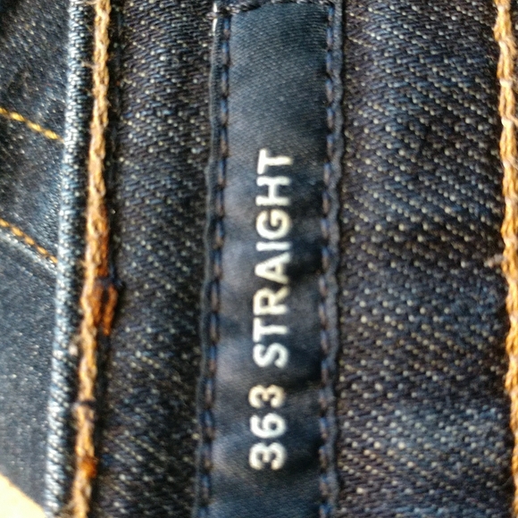 Lucky Brand 363 Straight Jean - Picture 4 of 6